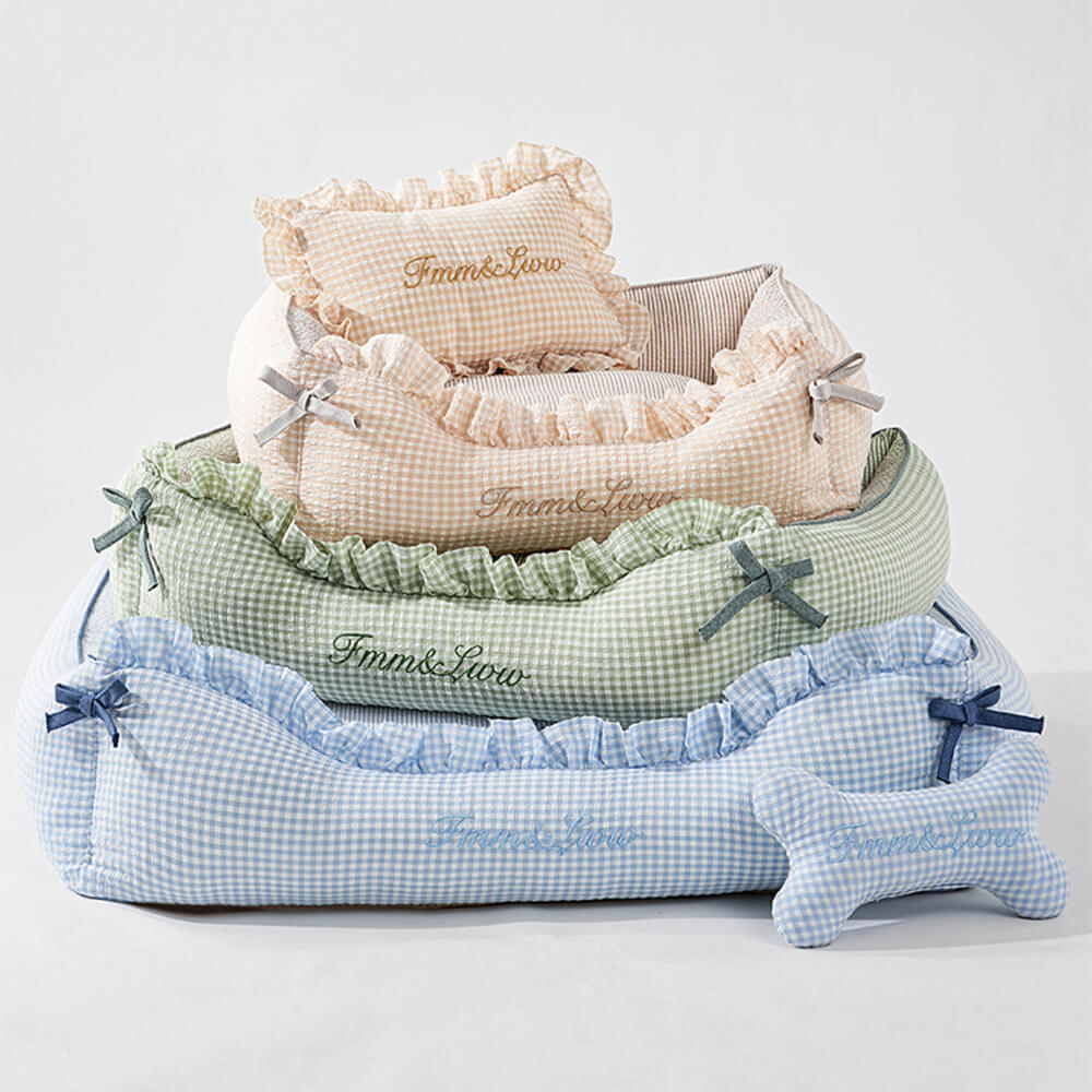 Soft Gingham Washable Dog & Cat Sofa Bed with Pillows