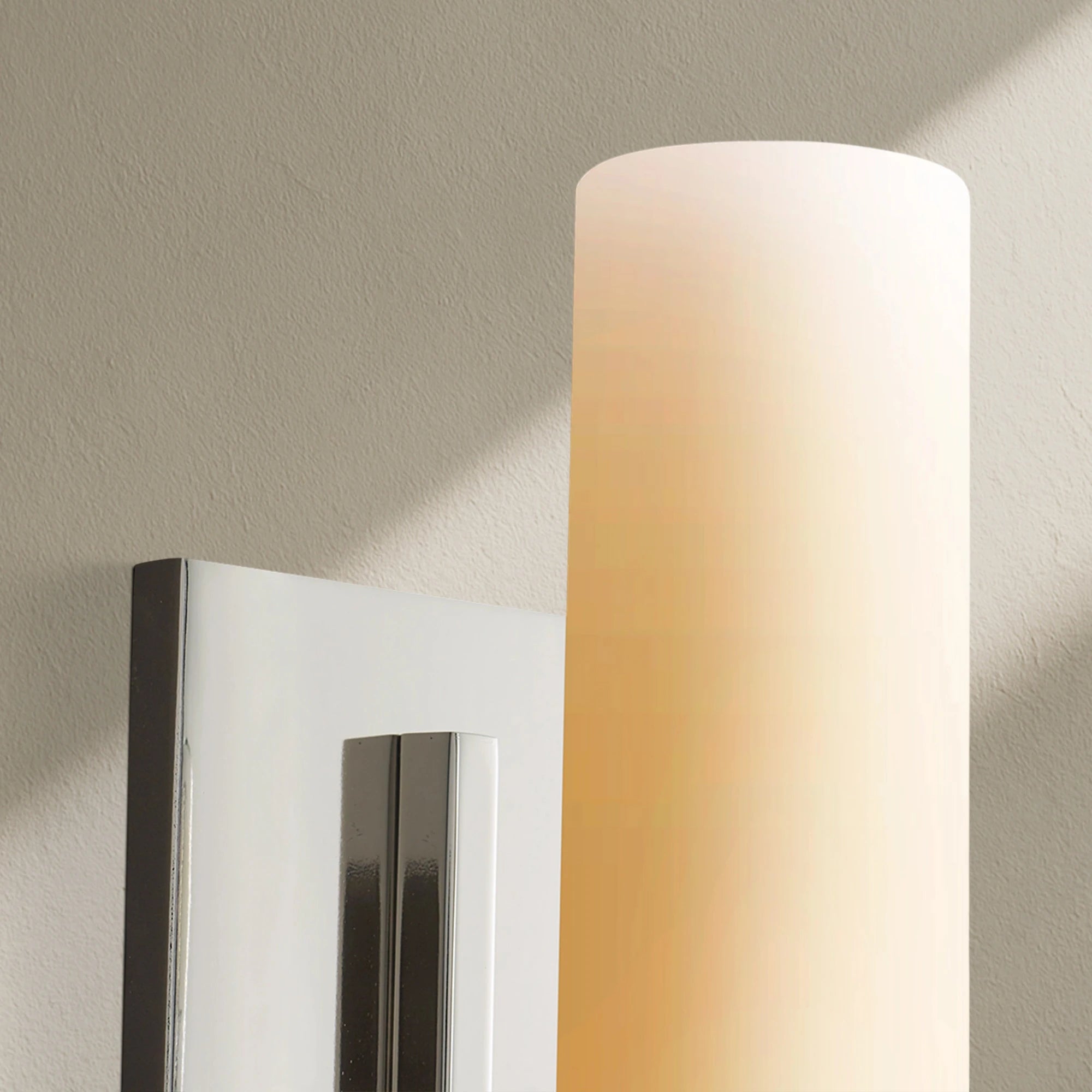 Ravfz Milk Glass Sconce