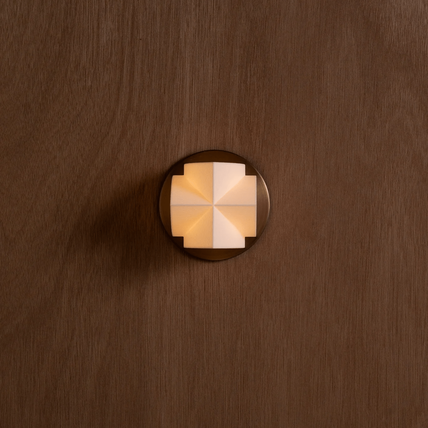 Solara Geometric Wall Sconce
