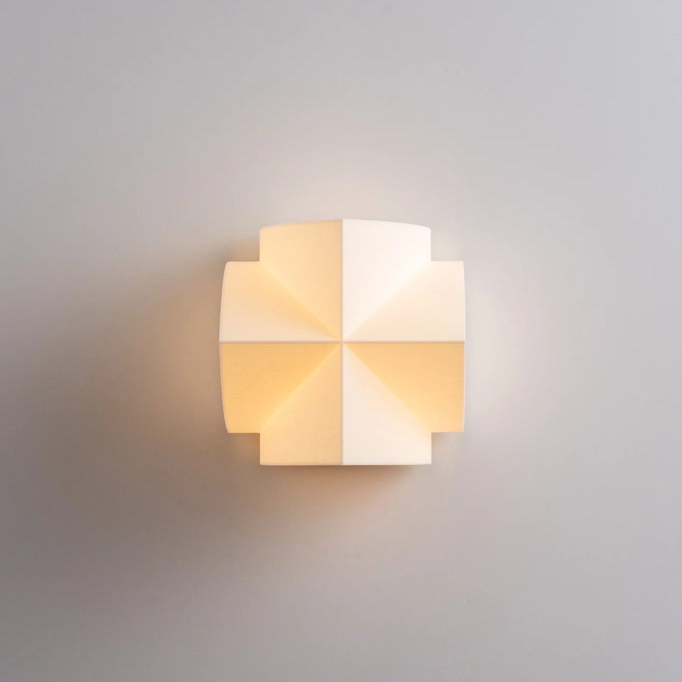 Solara Geometric Wall Sconce