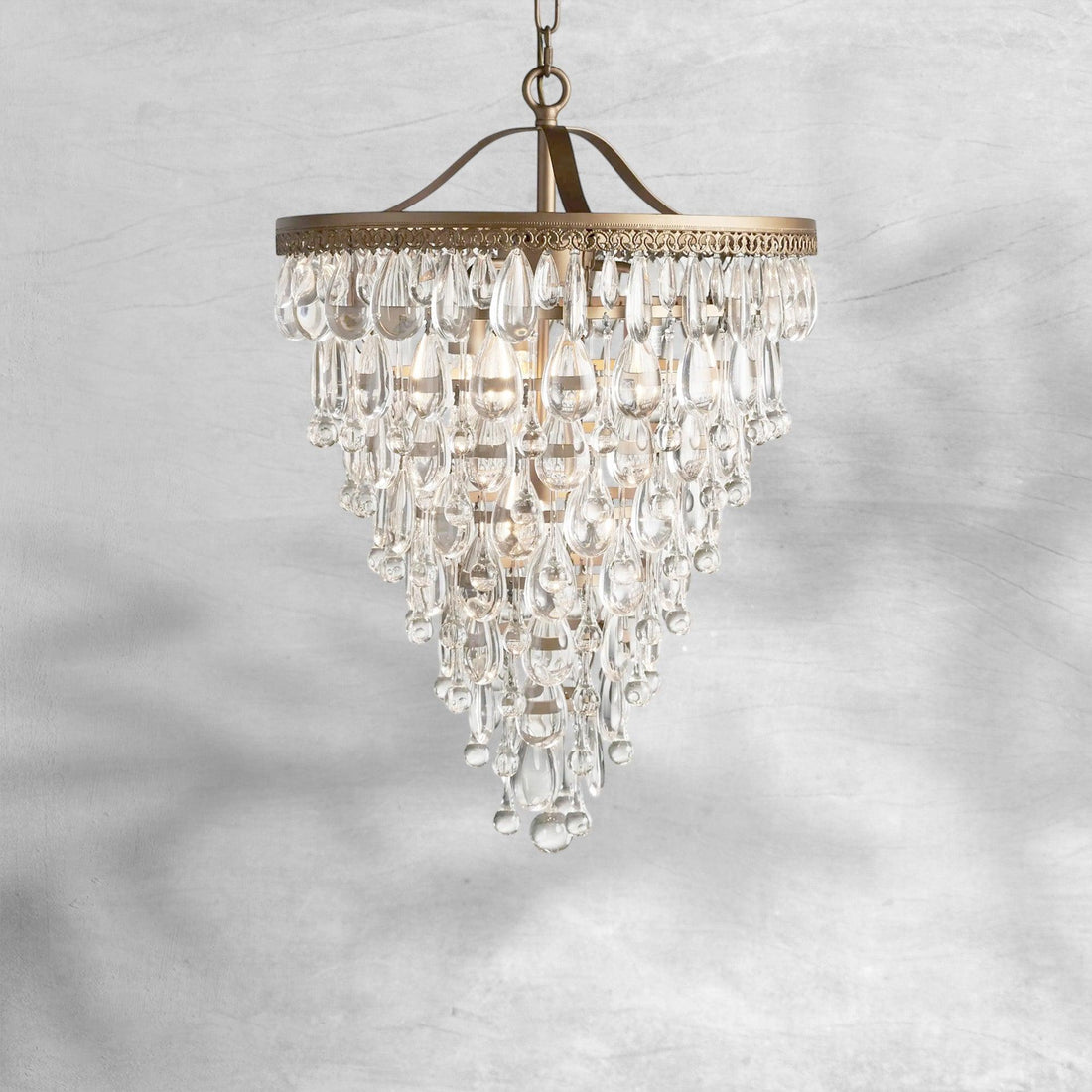 Anabella Round Chandelier 17''23''H