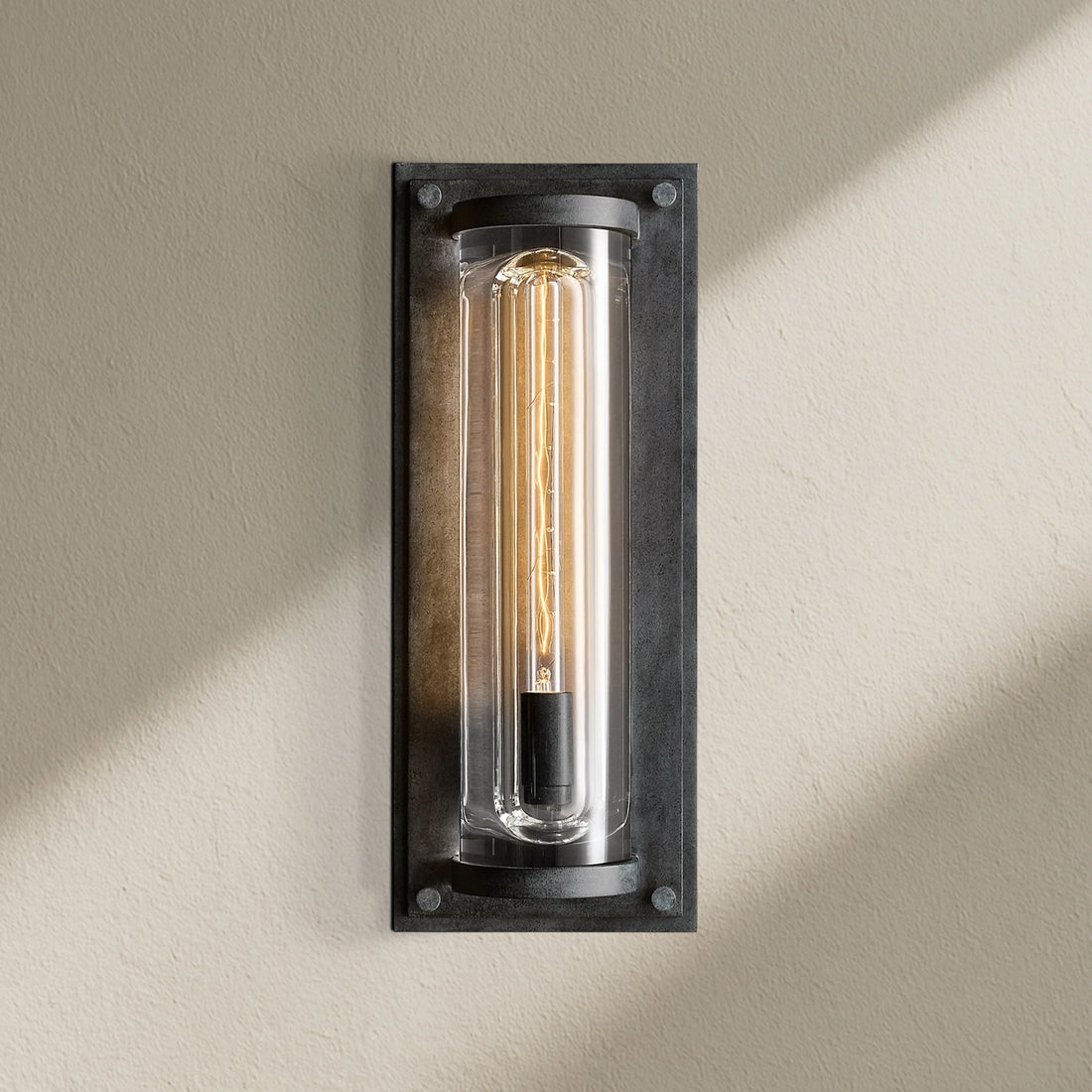 SAVFZ Grand Round Sconce 20"