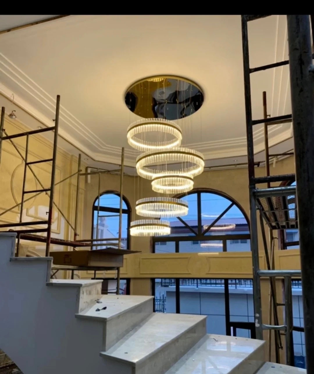 5-Ring Crystal Chandelier in Gold Finish-Joyfuzzy