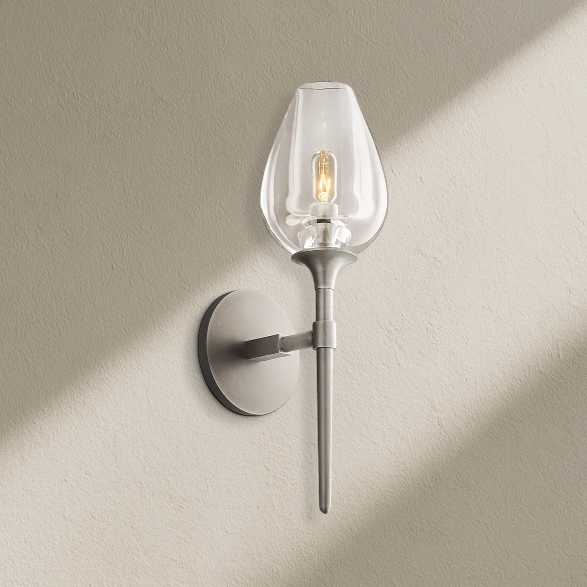 Tulfze Single Wall Sconce