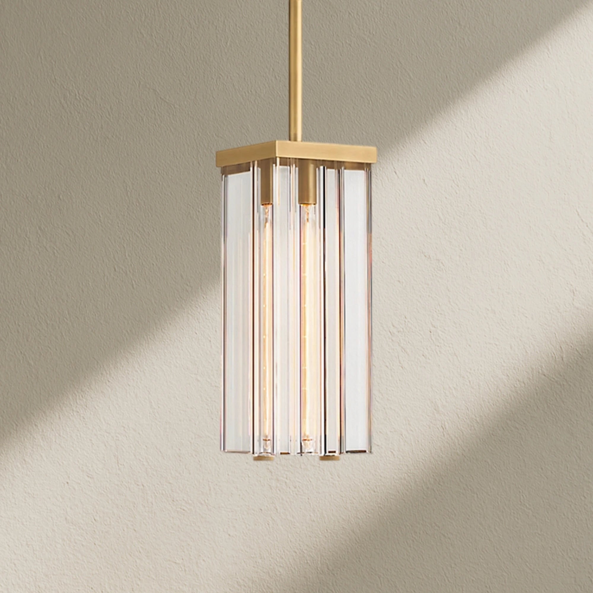 SAVFZ Square Pendant 14"