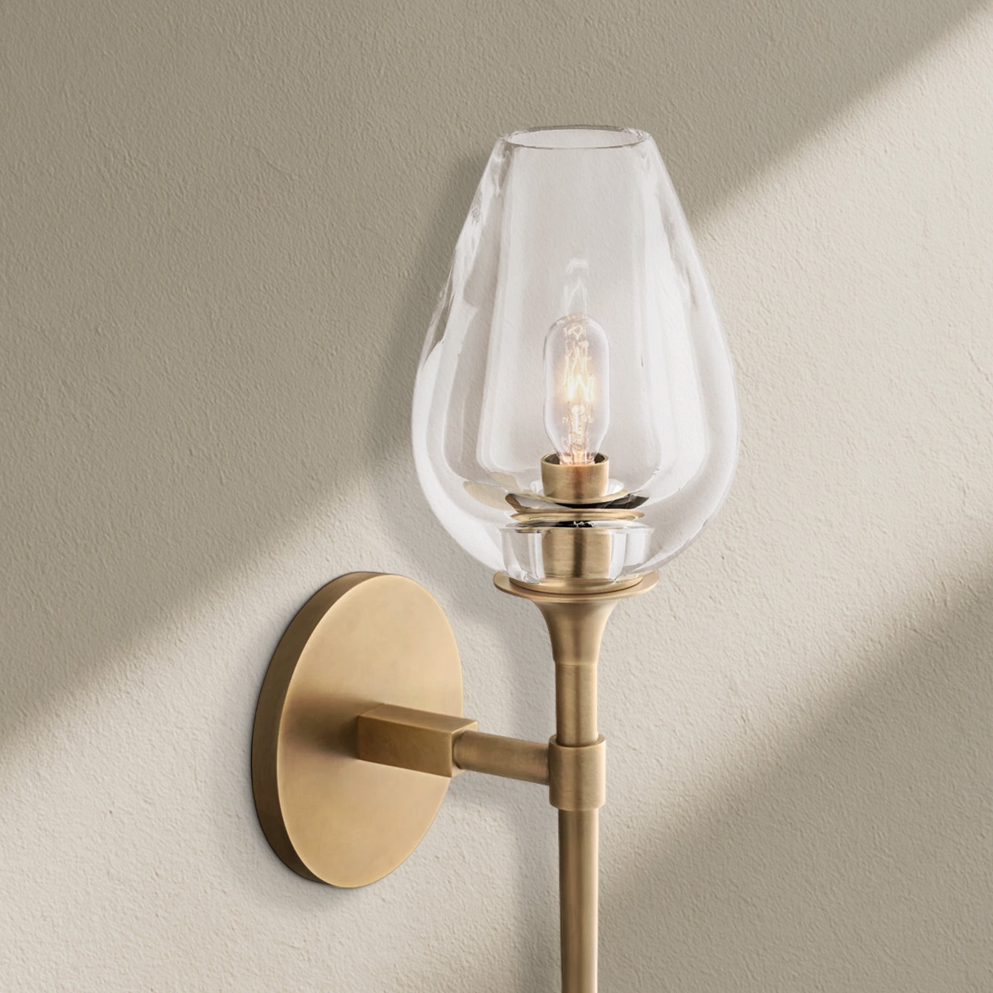 Tulfze Single Wall Sconce