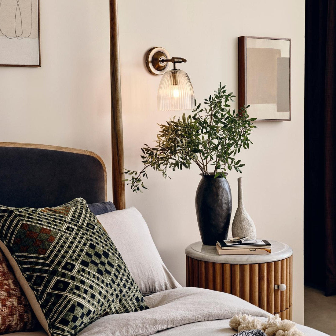 Benny Wall Light