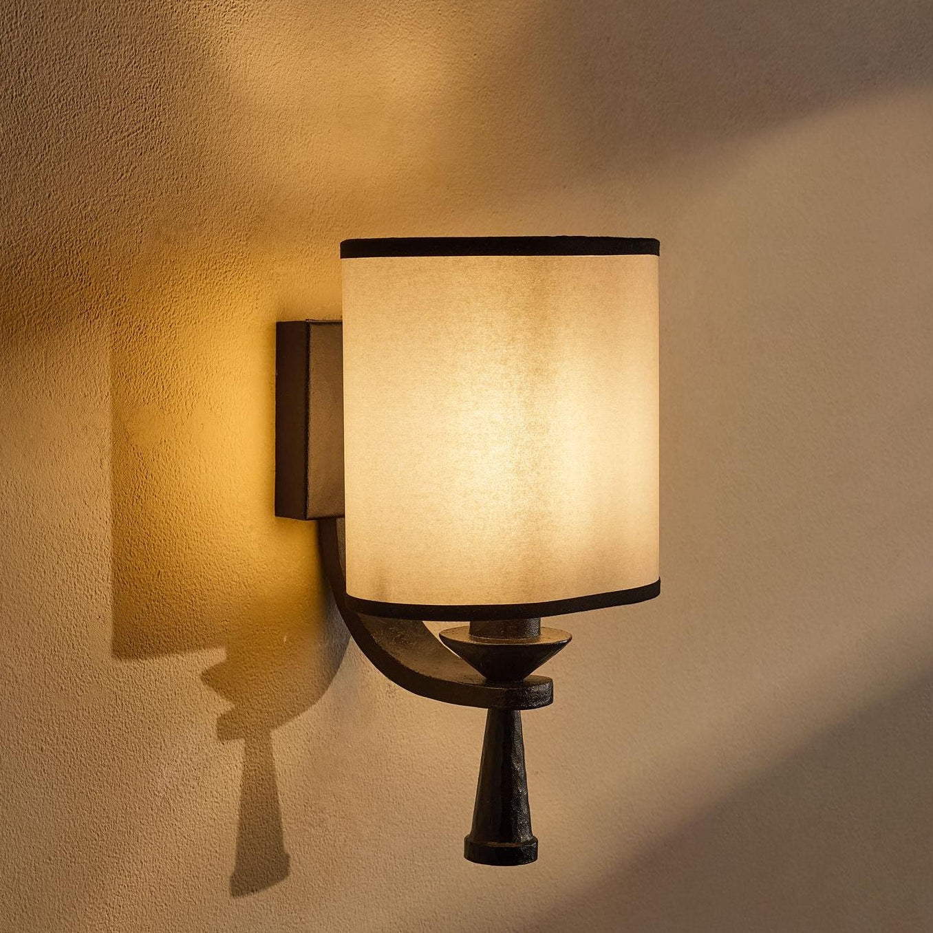 Flint Wall Light