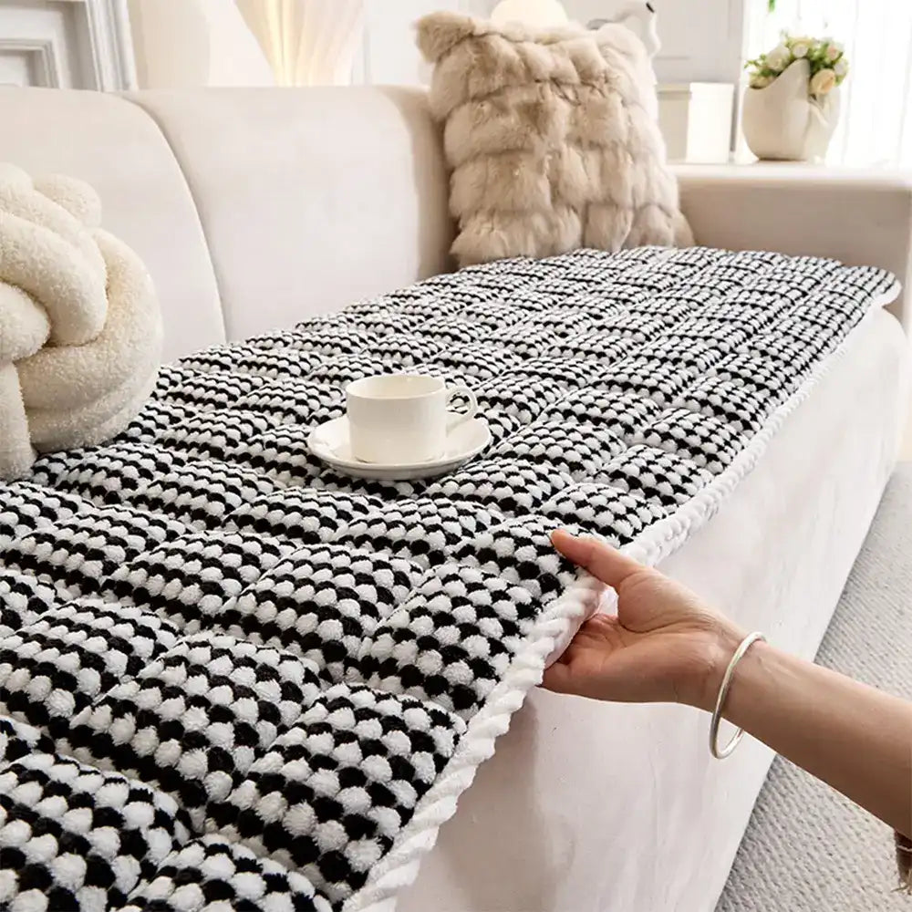 Thick Quilted Anti-Slip Plush Dot Pet-Friendly Pad Couch Cover