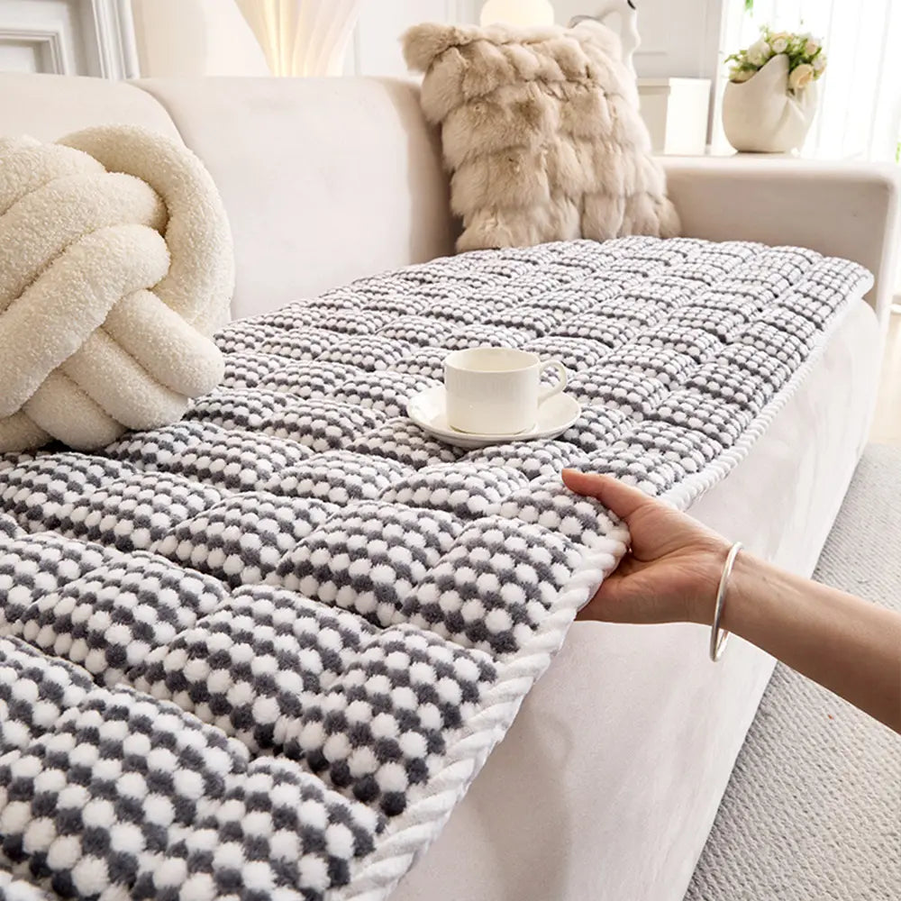 Thick Quilted Anti-Slip Plush Dot Pet-Friendly Pad Couch Cover