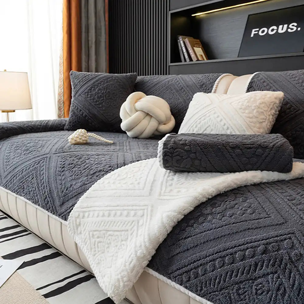 All Season Nordic Style Carved Plush Decorative Non-Slip Couch Cover