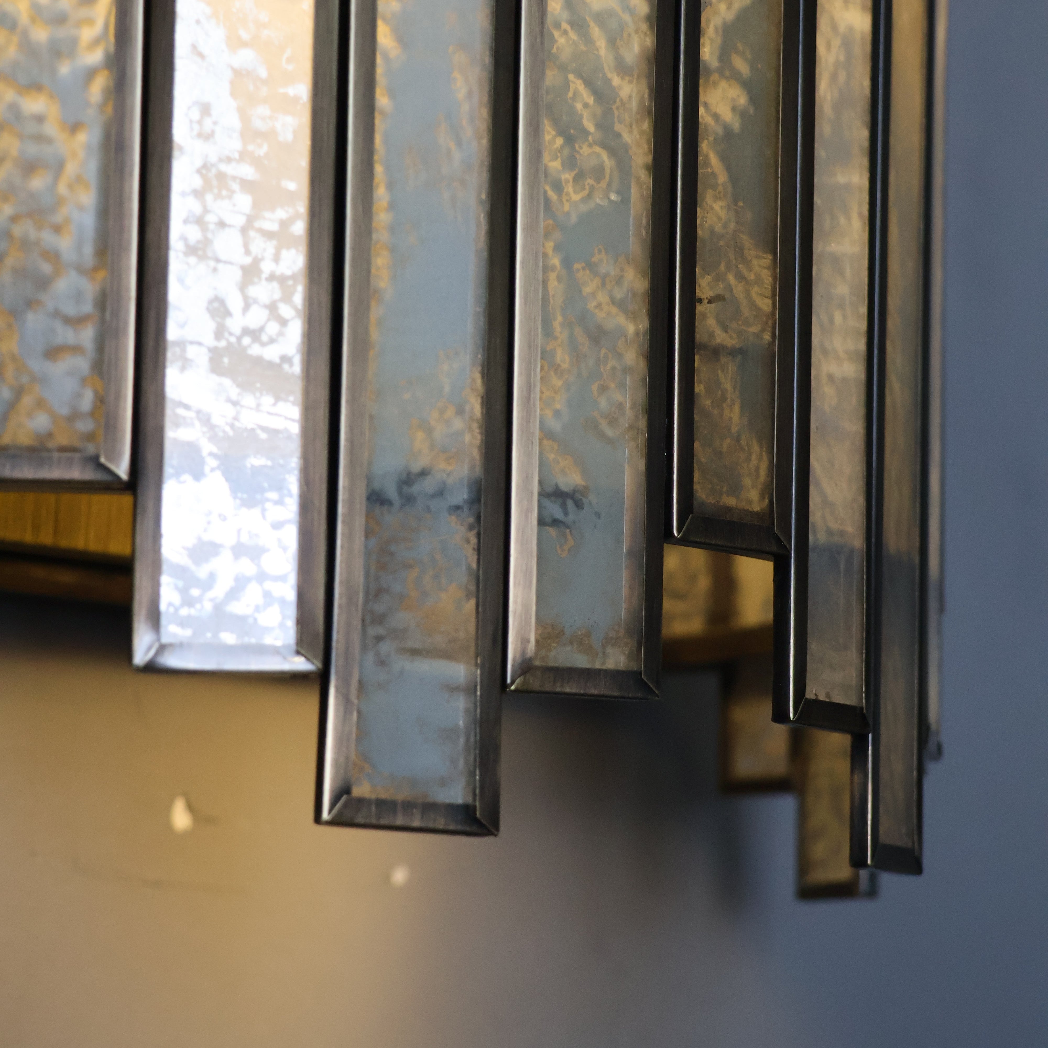Laila Sconce