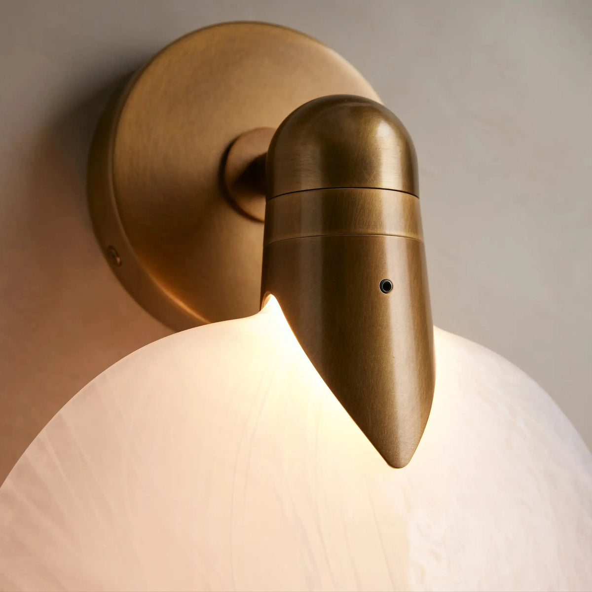 Lyla Sconce