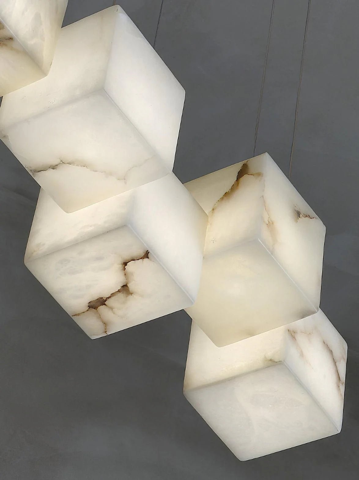 Alabaster Cubic Linear Chandelier - 10 Lights: 47.2" LJoyfuzzy
