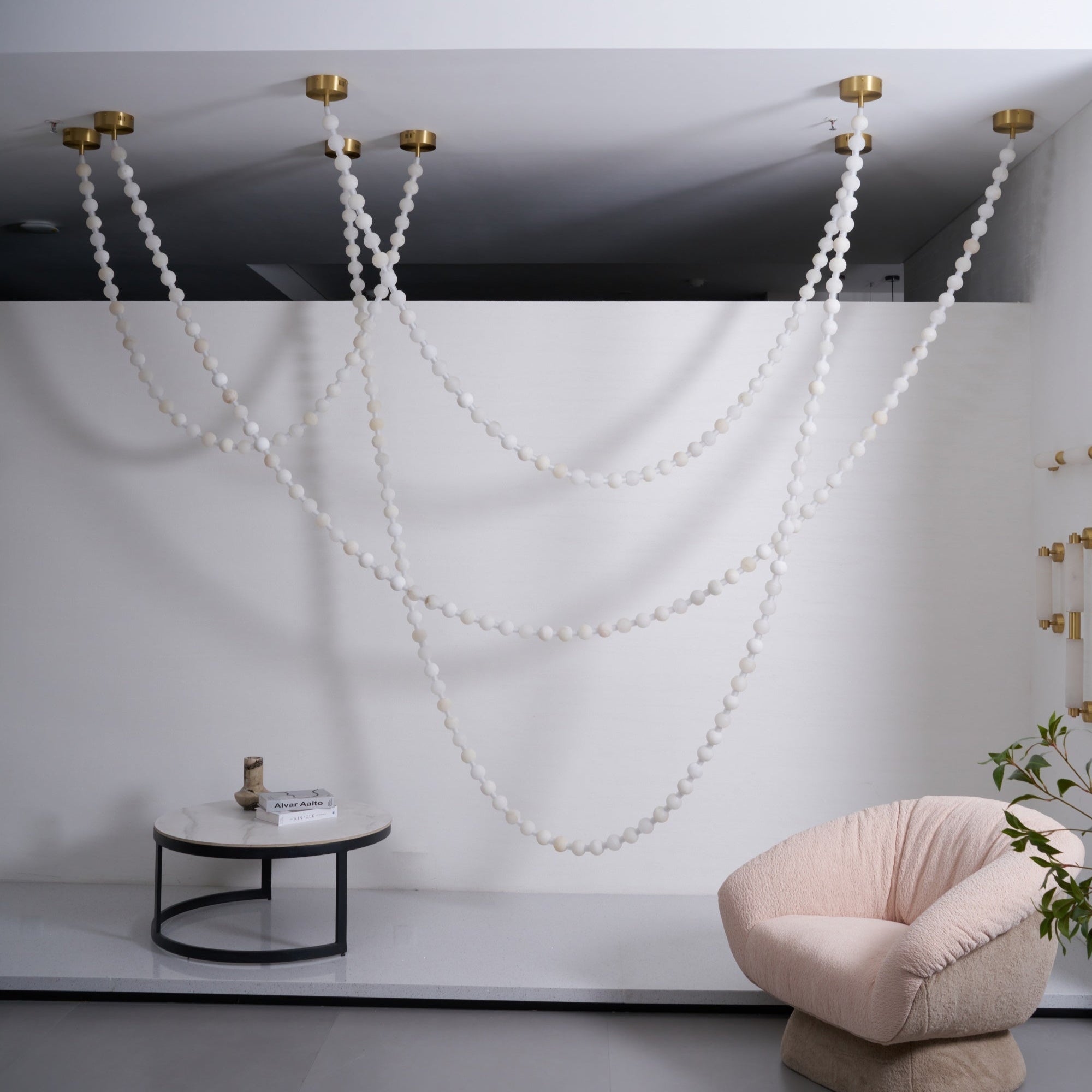 Alabaster Pearl Necklace Chandelier - Total Length 100cm / L 39.4″Gold & WhiteJoyfuzzy