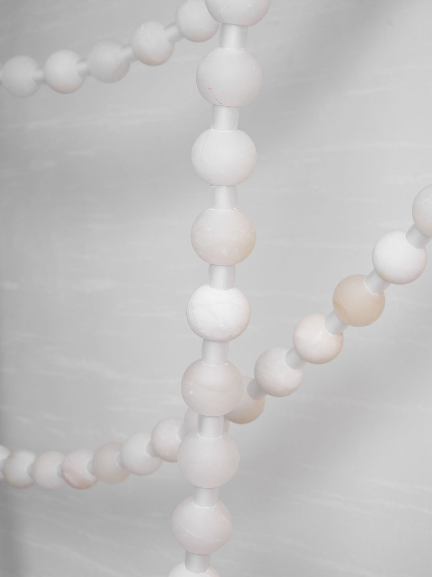 Alabaster Pearl Necklace Chandelier - 4 - Strips L 145.7″ + 116.9″ + 220.5″ + 244.9″Gold & WhiteJoyfuzzy