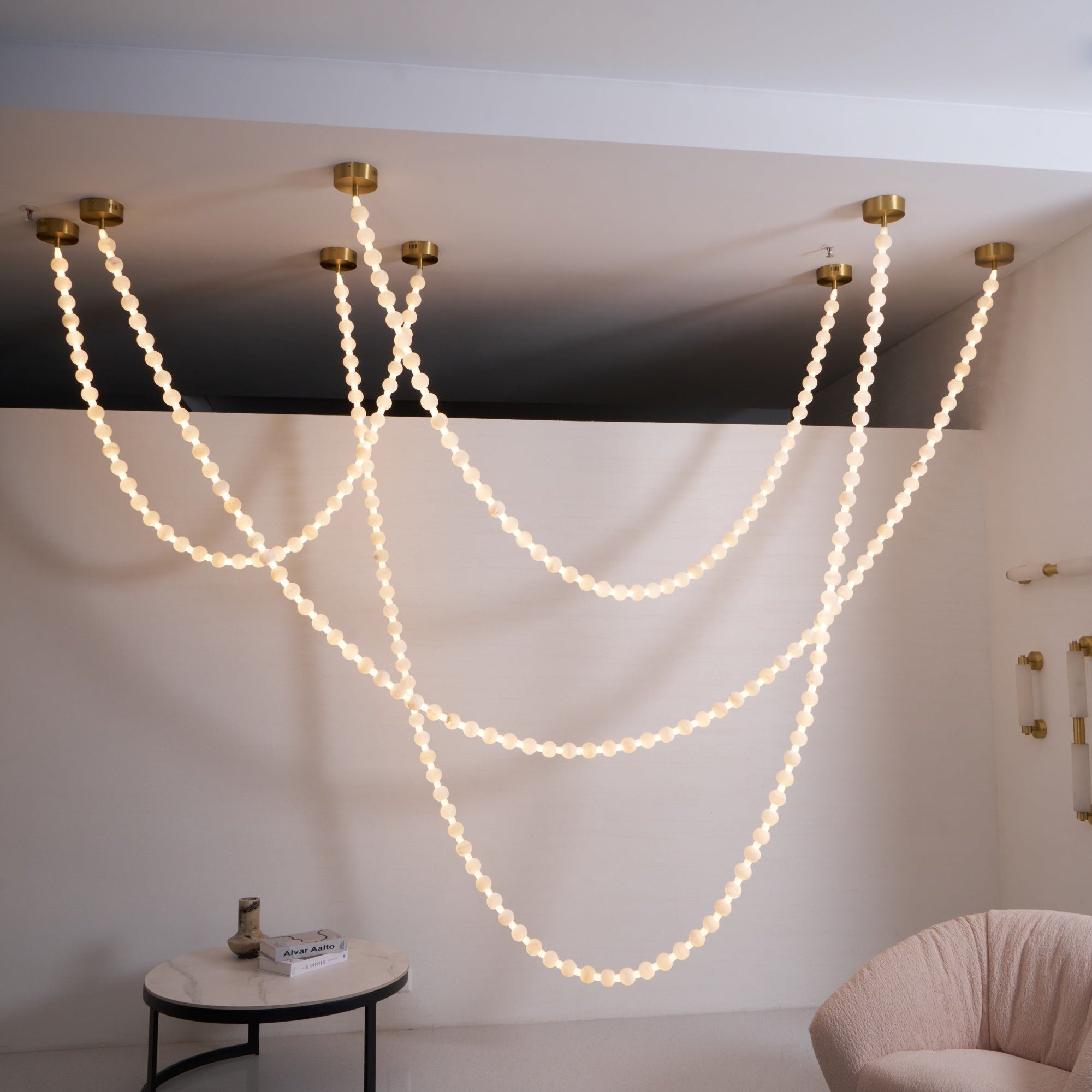 Alabaster Pearl Necklace Chandelier - Total Length 100cm / L 39.4″Gold & WhiteJoyfuzzy