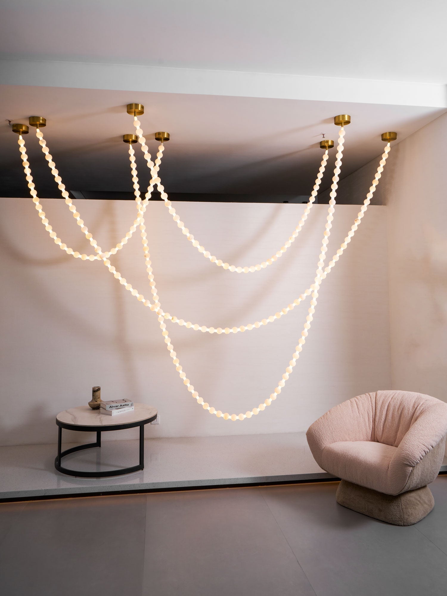 Alabaster Pearl Necklace Chandelier - 4 - Strips L 145.7″ + 116.9″ + 220.5″ + 244.9″Gold & WhiteJoyfuzzy
