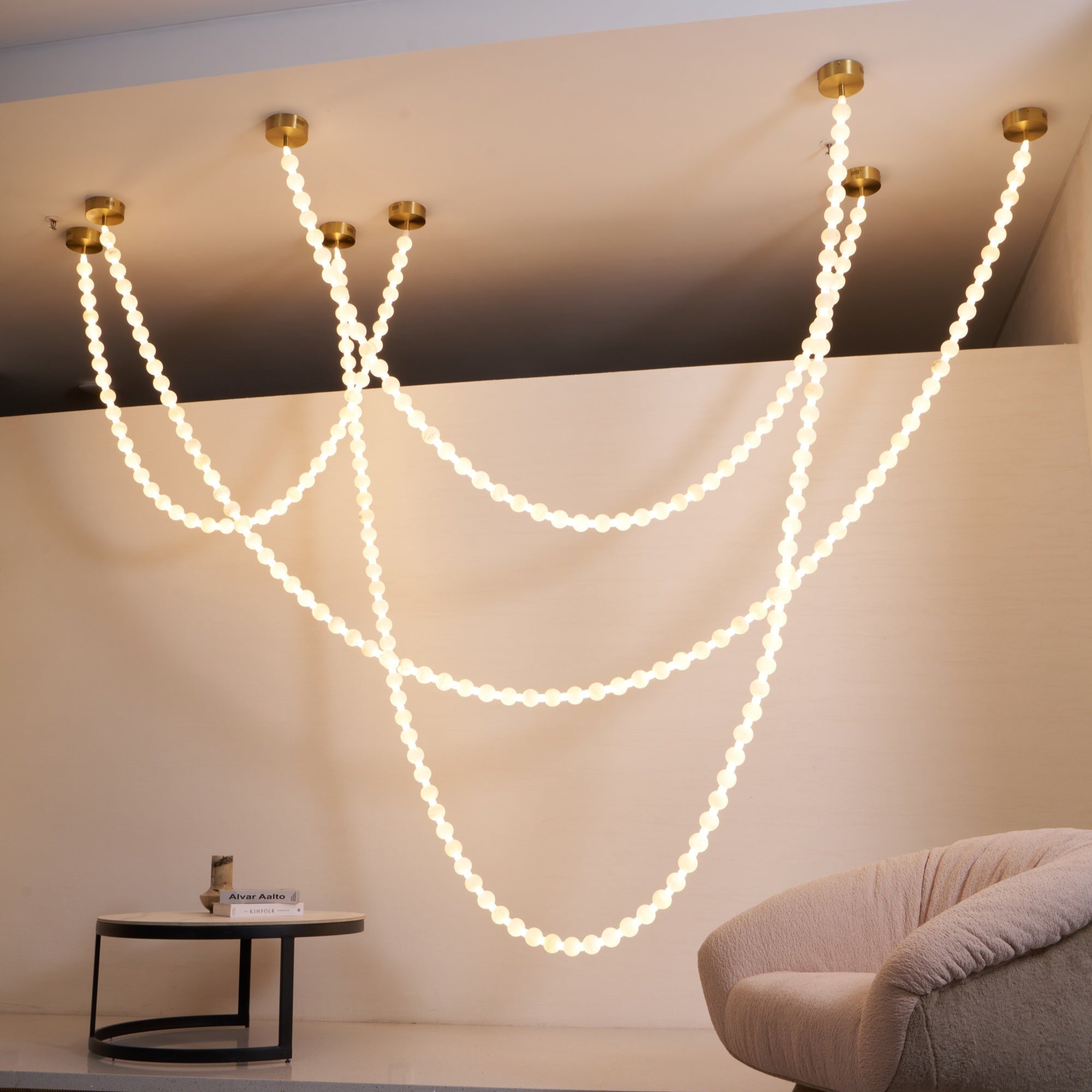 Alabaster Pearl Necklace Chandelier - 4 - Strips L 145.7″ + 116.9″ + 220.5″ + 244.9″Gold & WhiteJoyfuzzy