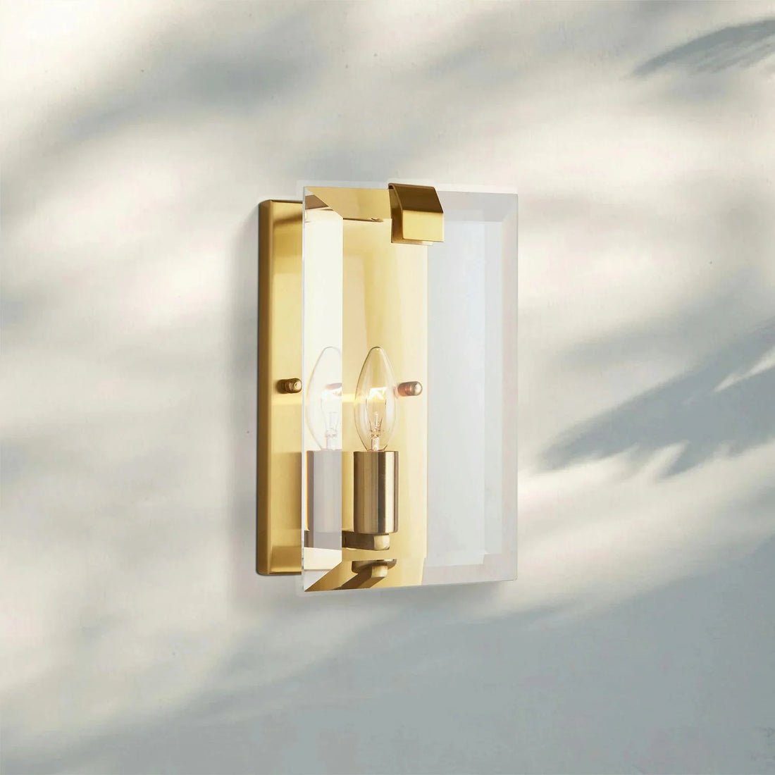 Amaya Wall Sconce - BrassJoyfuzzy