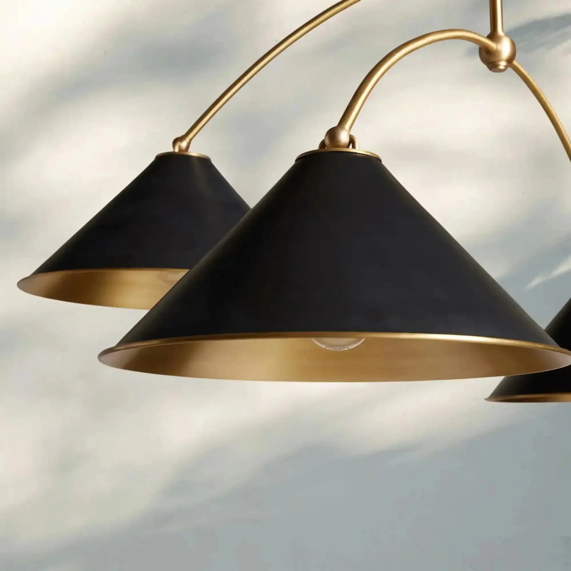 Arno 4 - Light Round Chandelier - Joyfuzzy