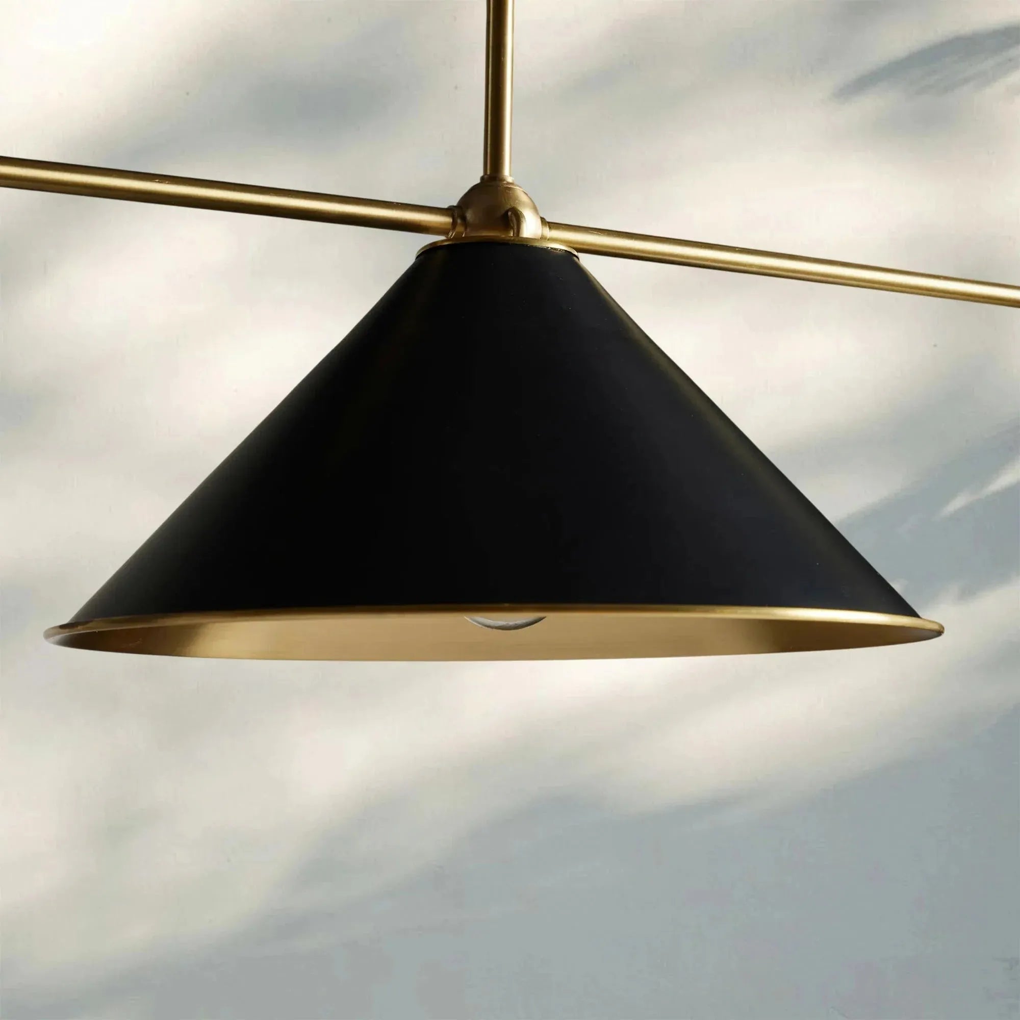 Arno Linear Chandelier - Joyfuzzy
