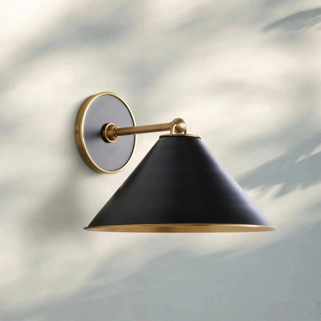 Arno Single Wall Sconce - Joyfuzzy