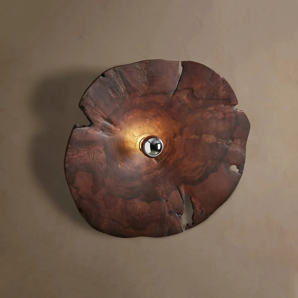 Arruga Sconce