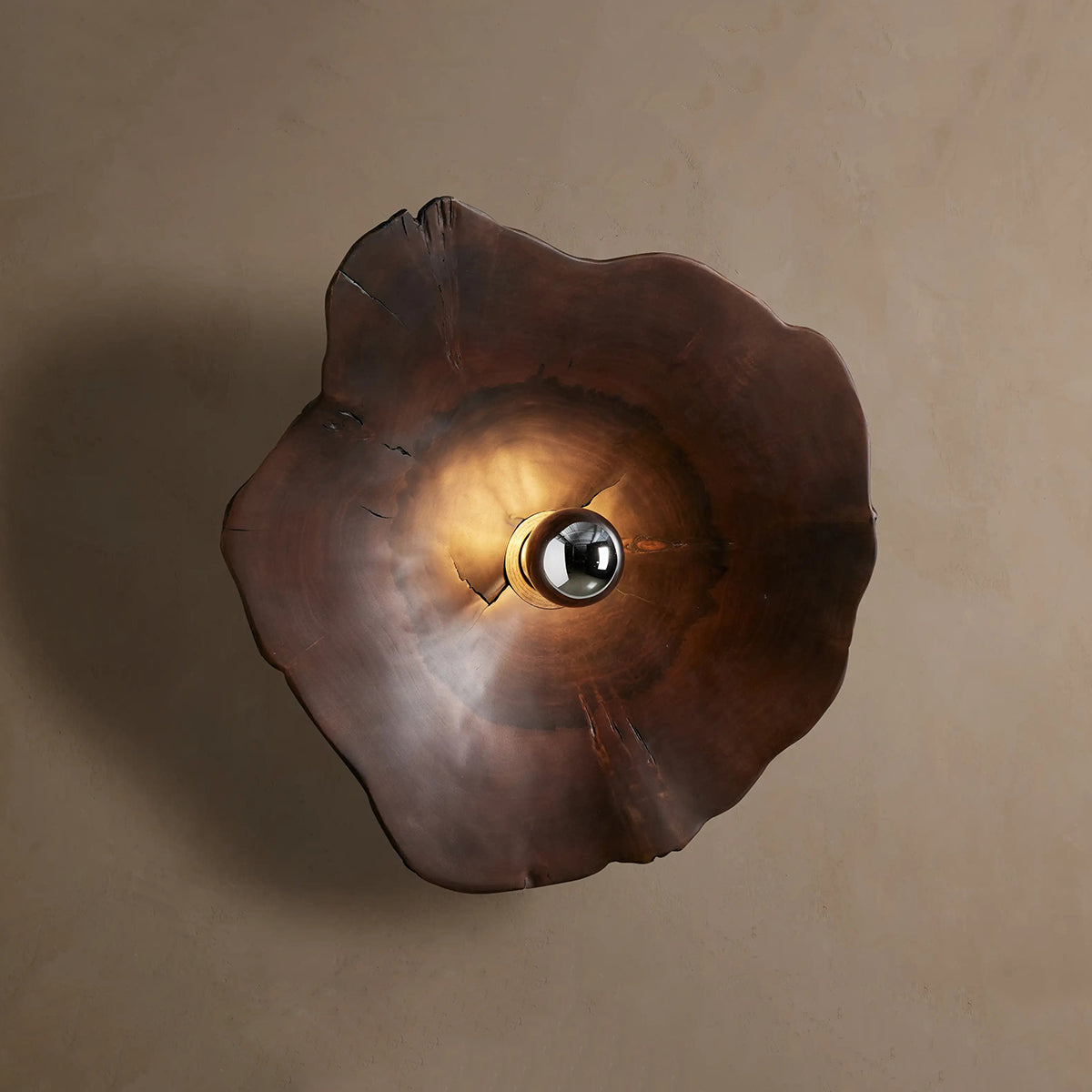 Arruga Sconce