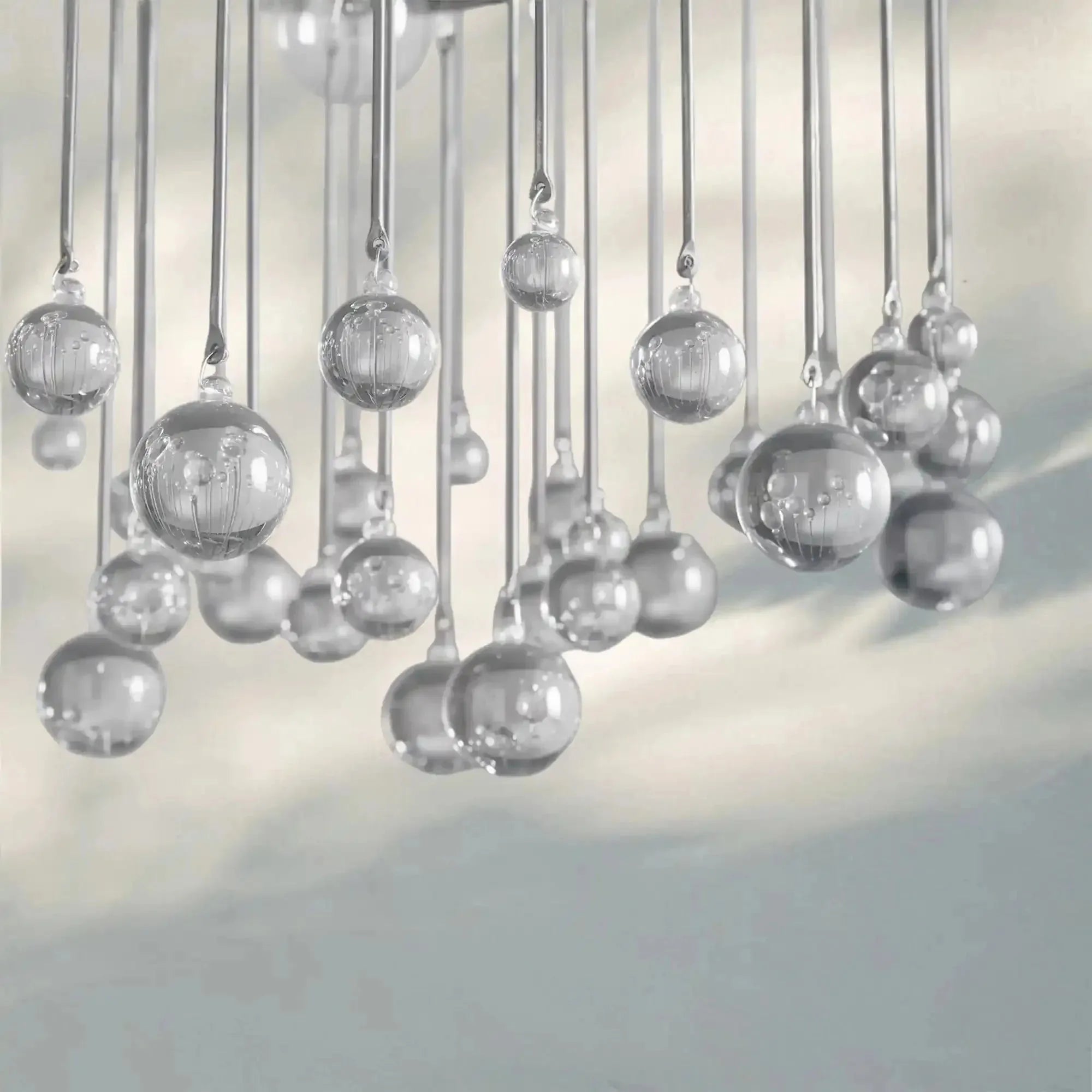Aubrey Modern Crystal Ball Pendant Lamp - Joyfuzzy