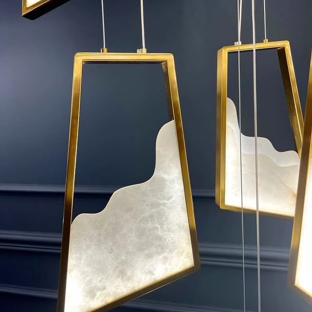 Modern Light Luxury Alabaster Chandelier in Gold Finish-Joyfuzzy