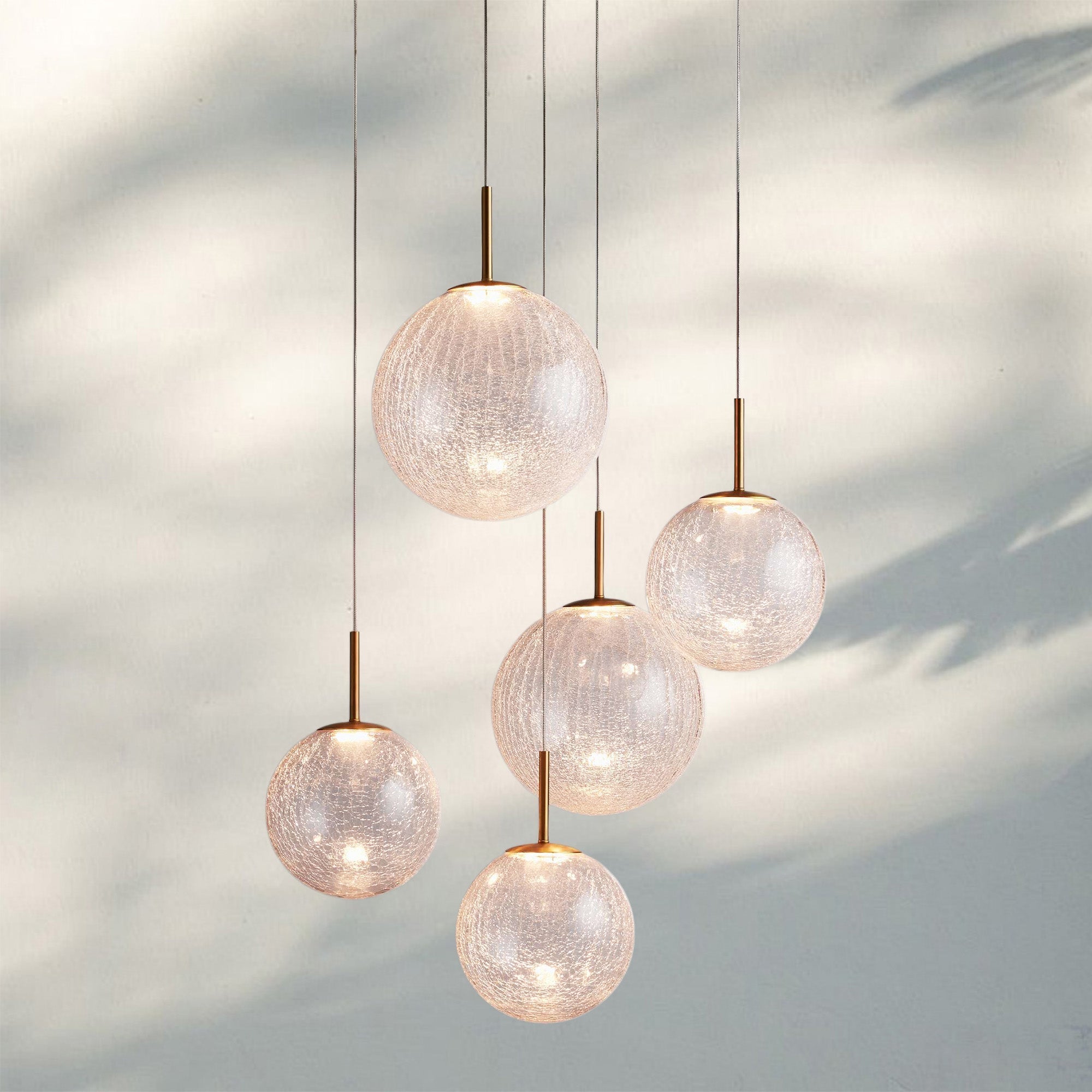 Casen Modern Round Chandelier - Hand - Blown Crackle Glass & Satin Brass LED Pendant Light - 5 - Light 28''CrackleJoyfuzzy