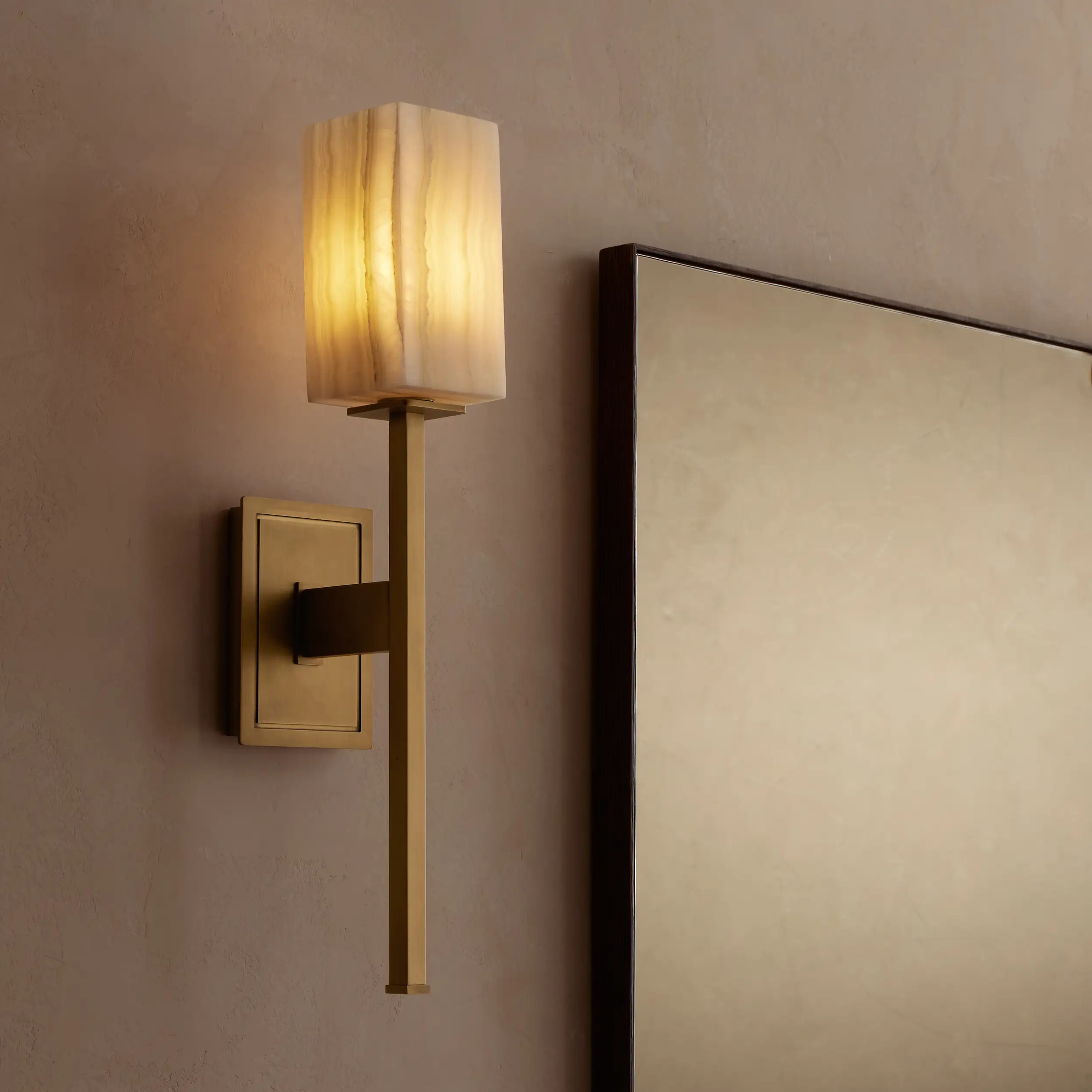 cinda sconce