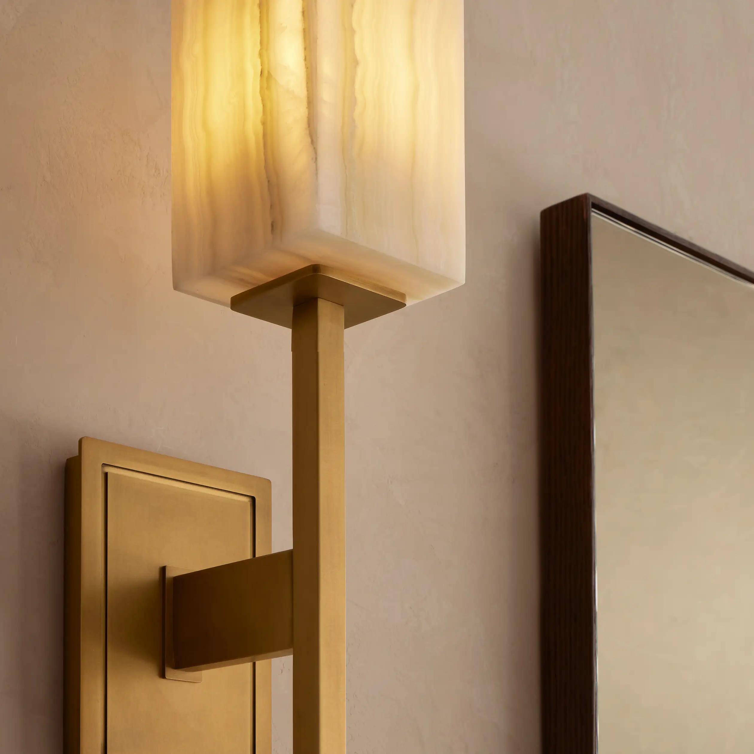 cinda sconce