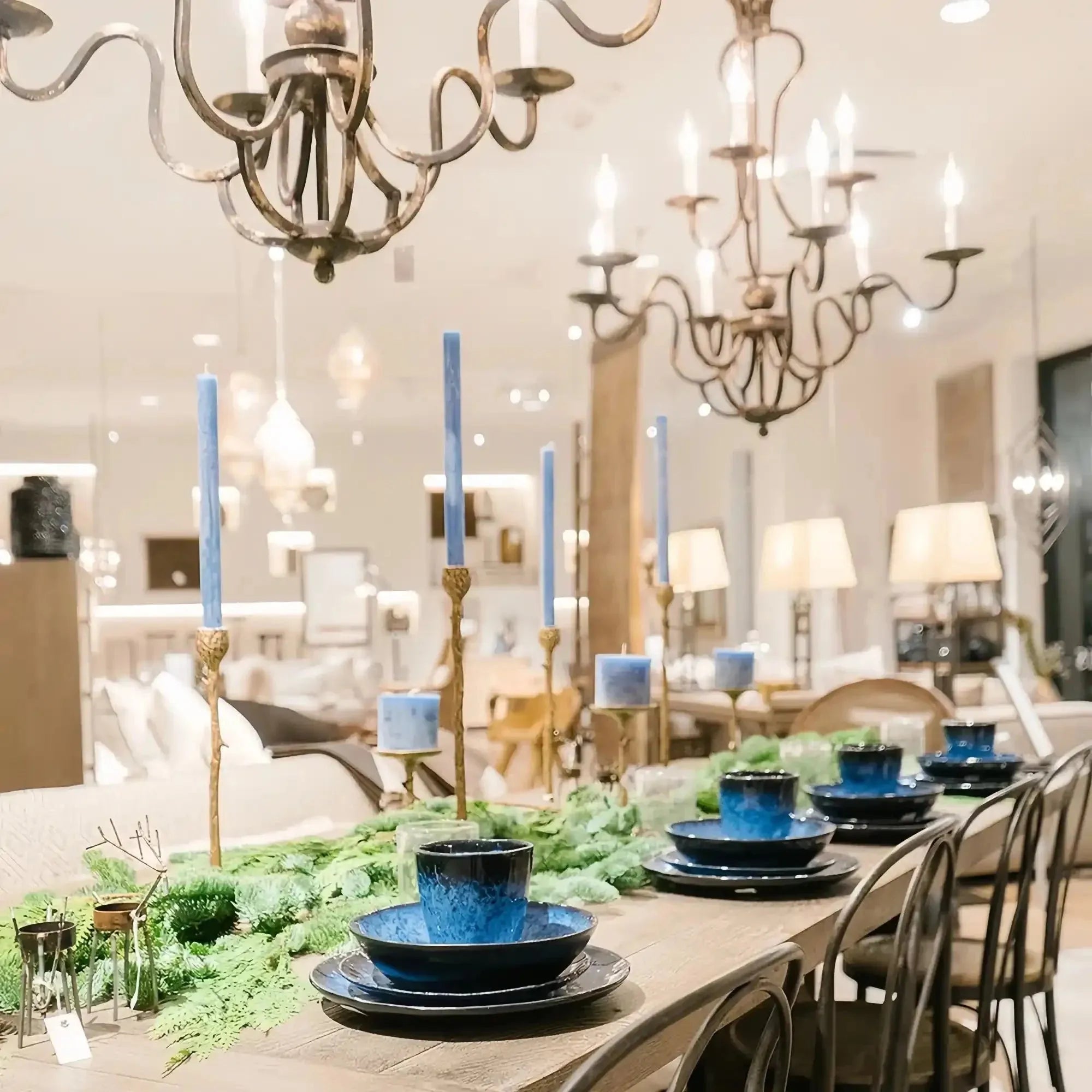 Grand 12 Light Chandelier - Joyfuzzy