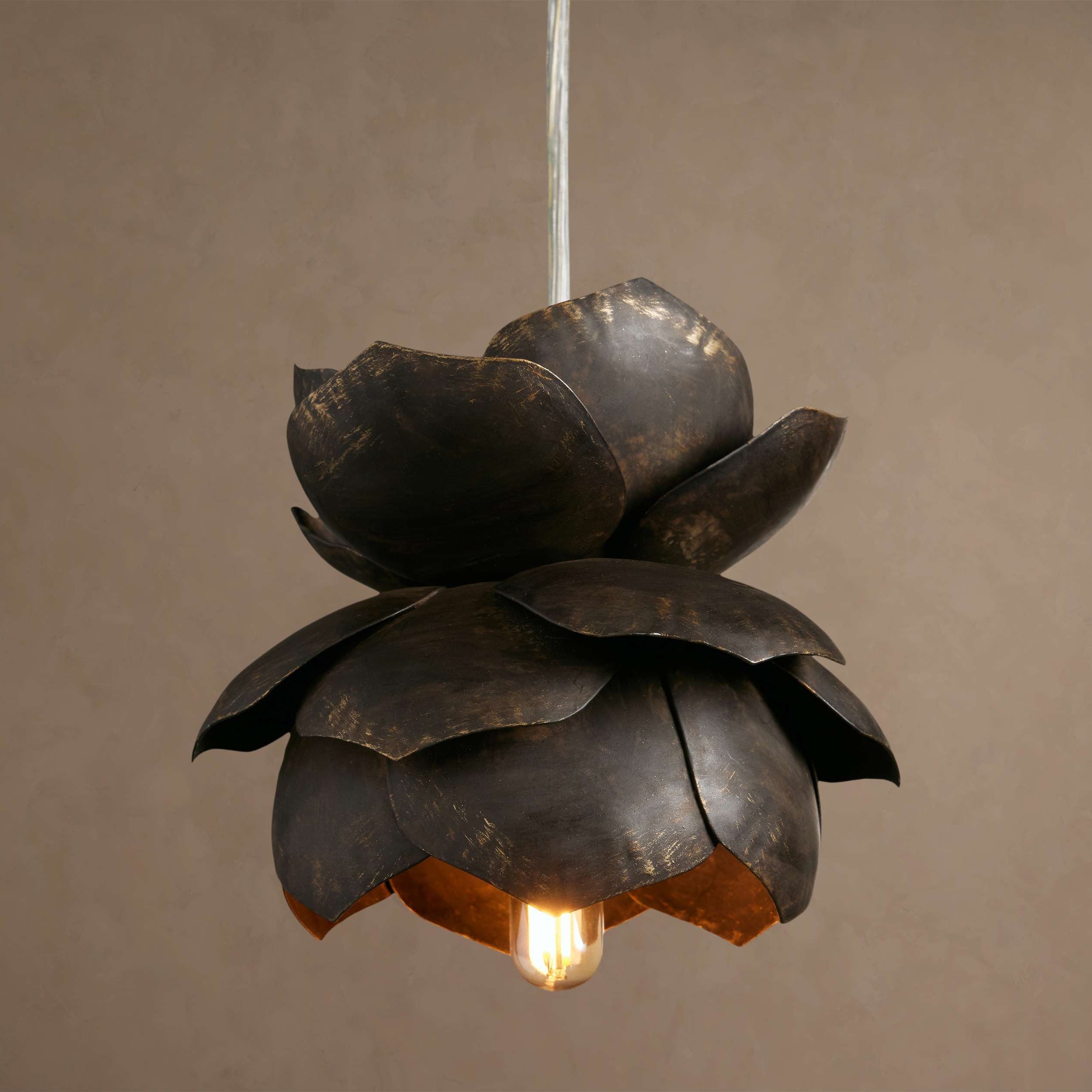 Lorca Pendant
