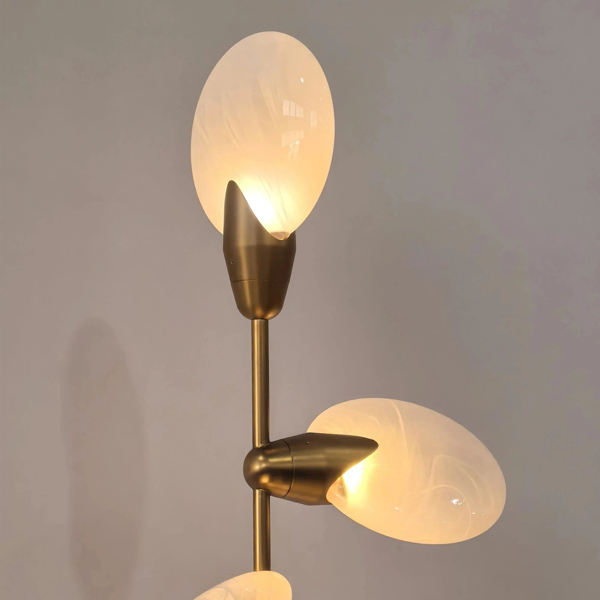 Lyla Floor Lamp - Joyfuzzy