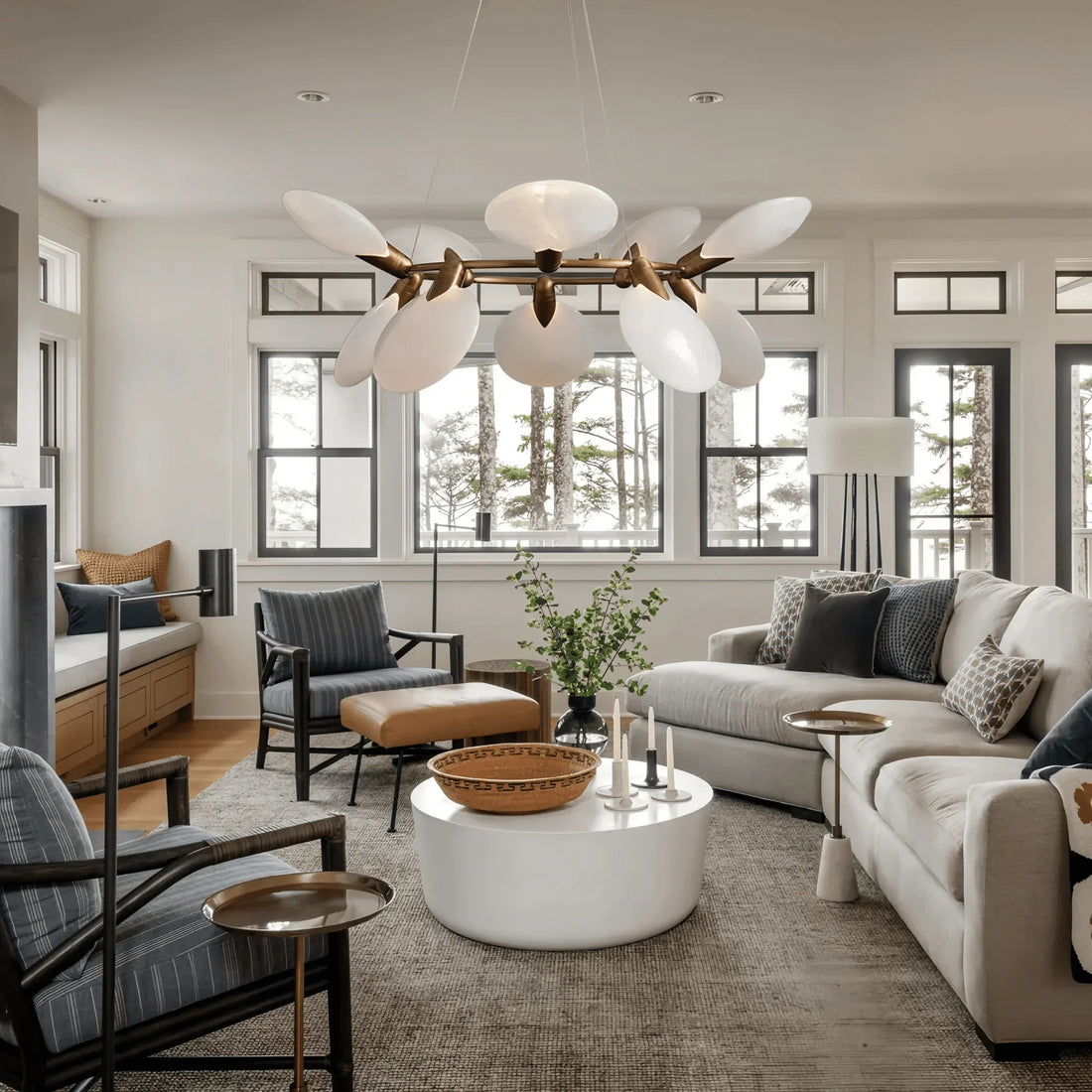 Lyla Halo Chandelier - Joyfuzzy