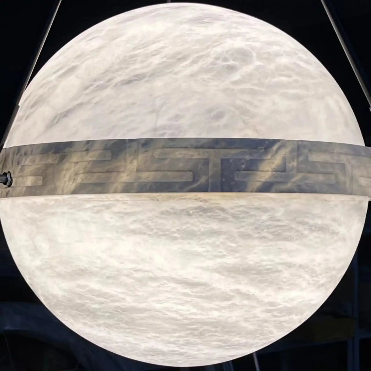 Modern Alabaster Globe Pendant Light - Joyfuzzy