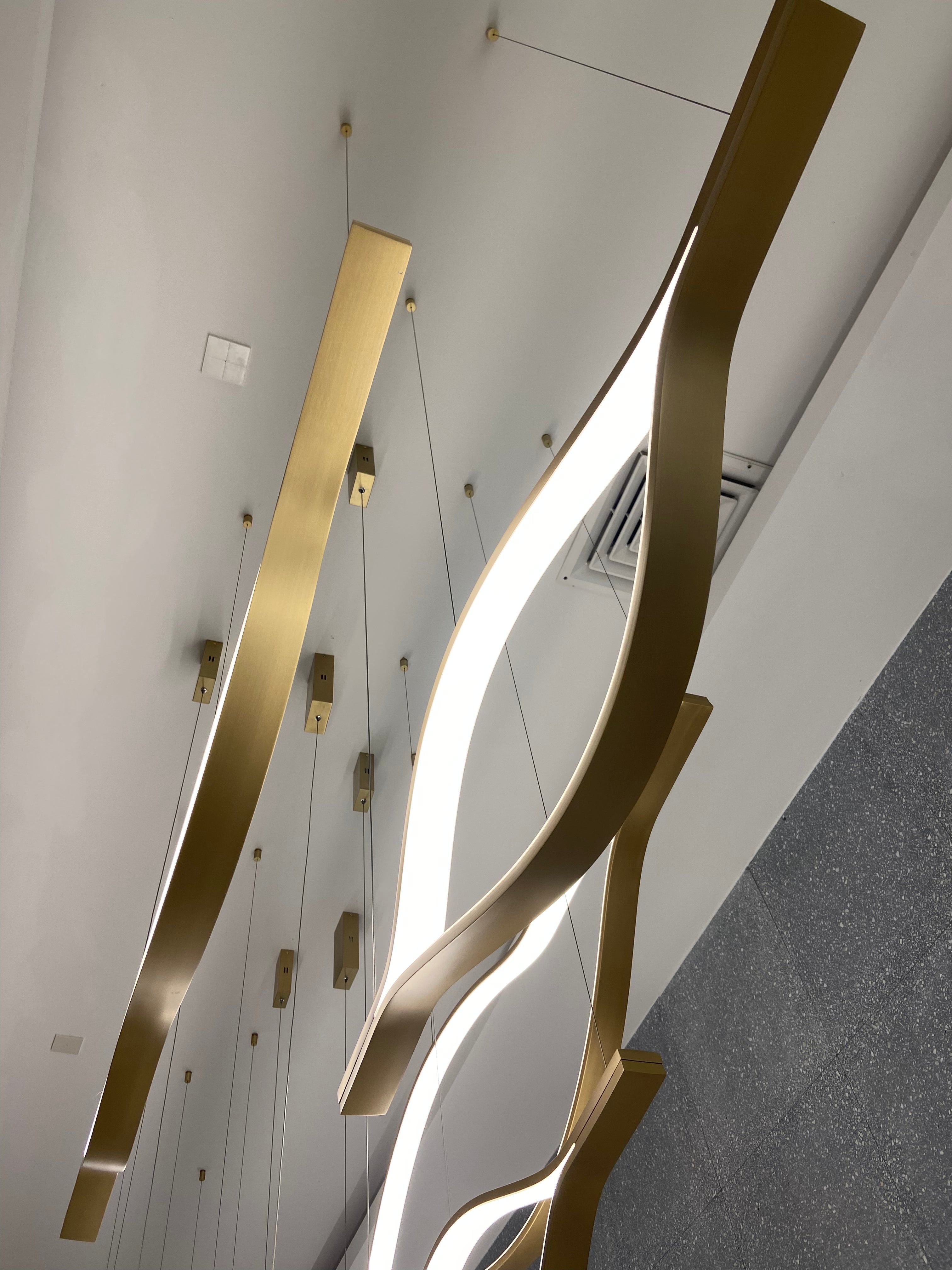 Modern Simple Brass Waving Chandelier for Living/Dining Room/Kitchen Island - L31.5"*W2.2"*H11.8"GoldWarm LightJoyfuzzy