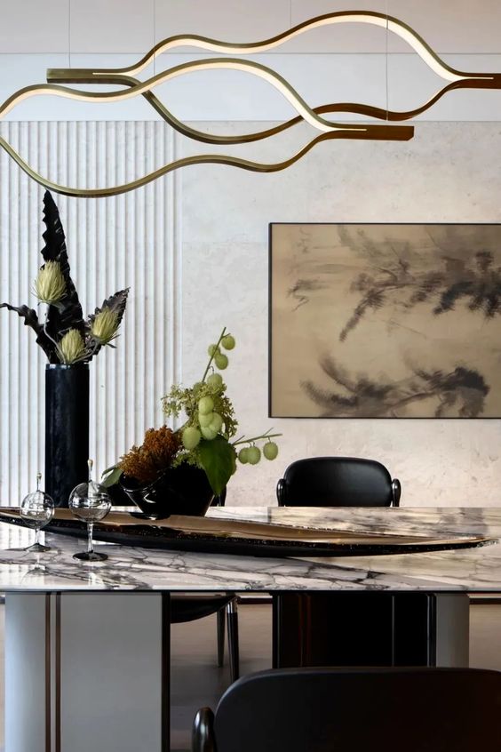 Modern Simple Brass Waving Chandelier for Living/Dining Room/Kitchen Island - L31.5"*W2.2"*H11.8"WoodWarm LightJoyfuzzy
