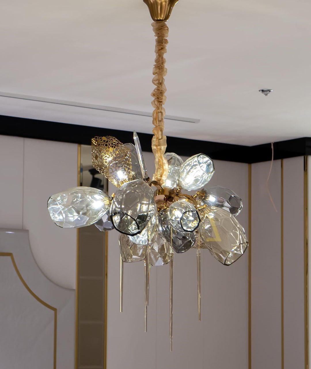 Modern Wine Glass Shape Chandelier Italian Light Luxury Light Fixture for Dining Room/Living Room - Linear/L31.5"*W16.9"*H29.5"GoldWarm LightJoyfuzzy