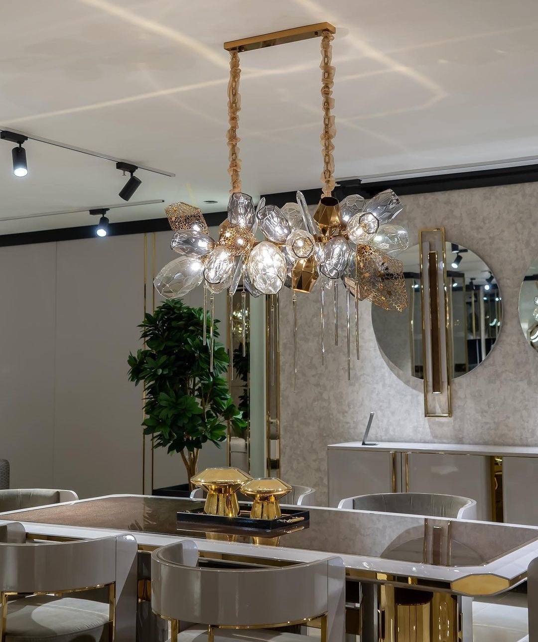 Modern Wine Glass Shape Chandelier Italian Light Luxury Light Fixture for Dining Room/Living Room - Linear/L31.5"*W16.9"*H29.5"GoldWarm LightJoyfuzzy