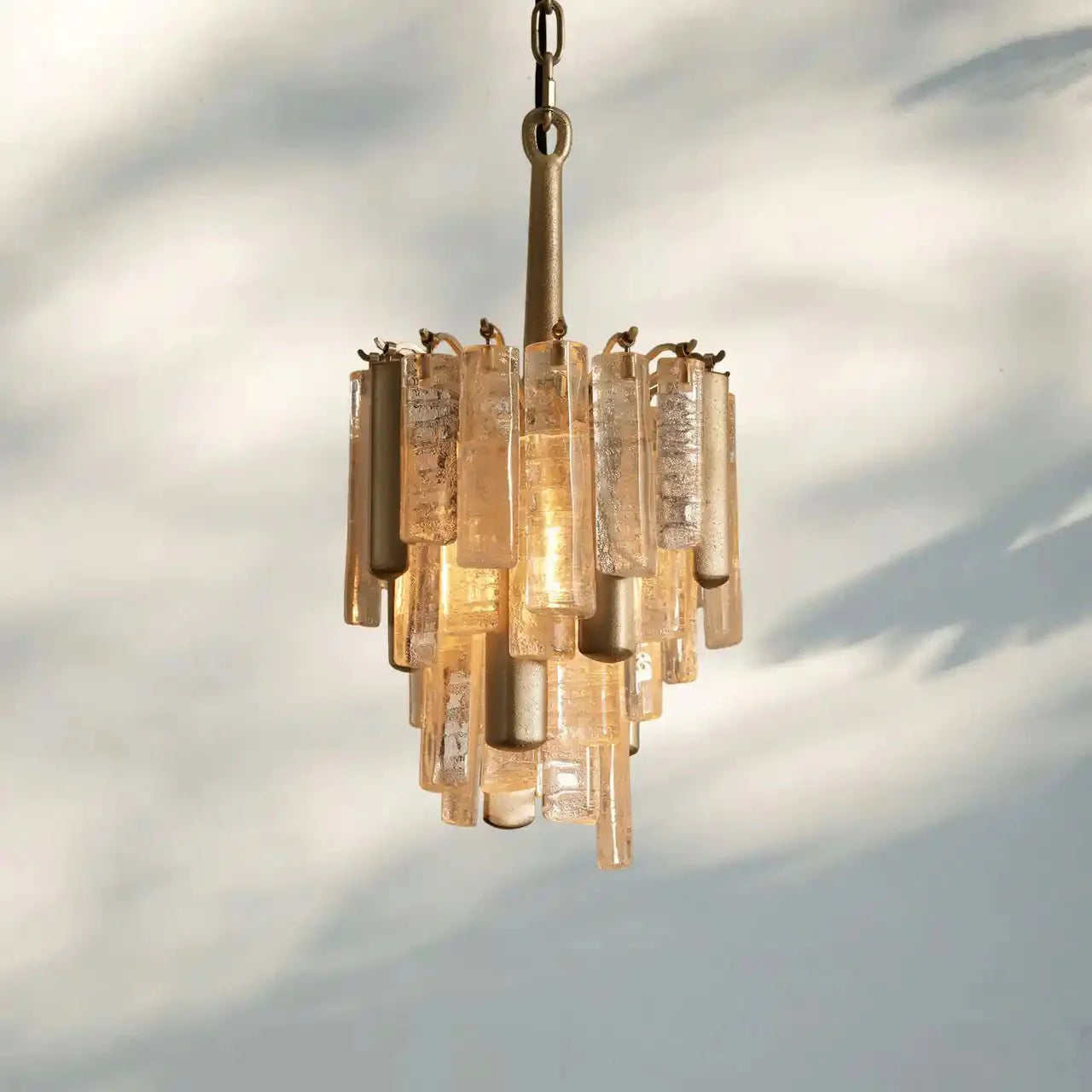 Neve Pendant - ChampagneJoyfuzzy