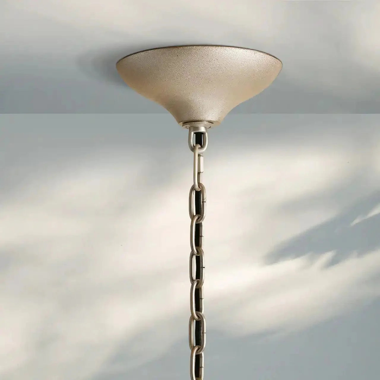 Neve Round Chandelier - BrassJoyfuzzy