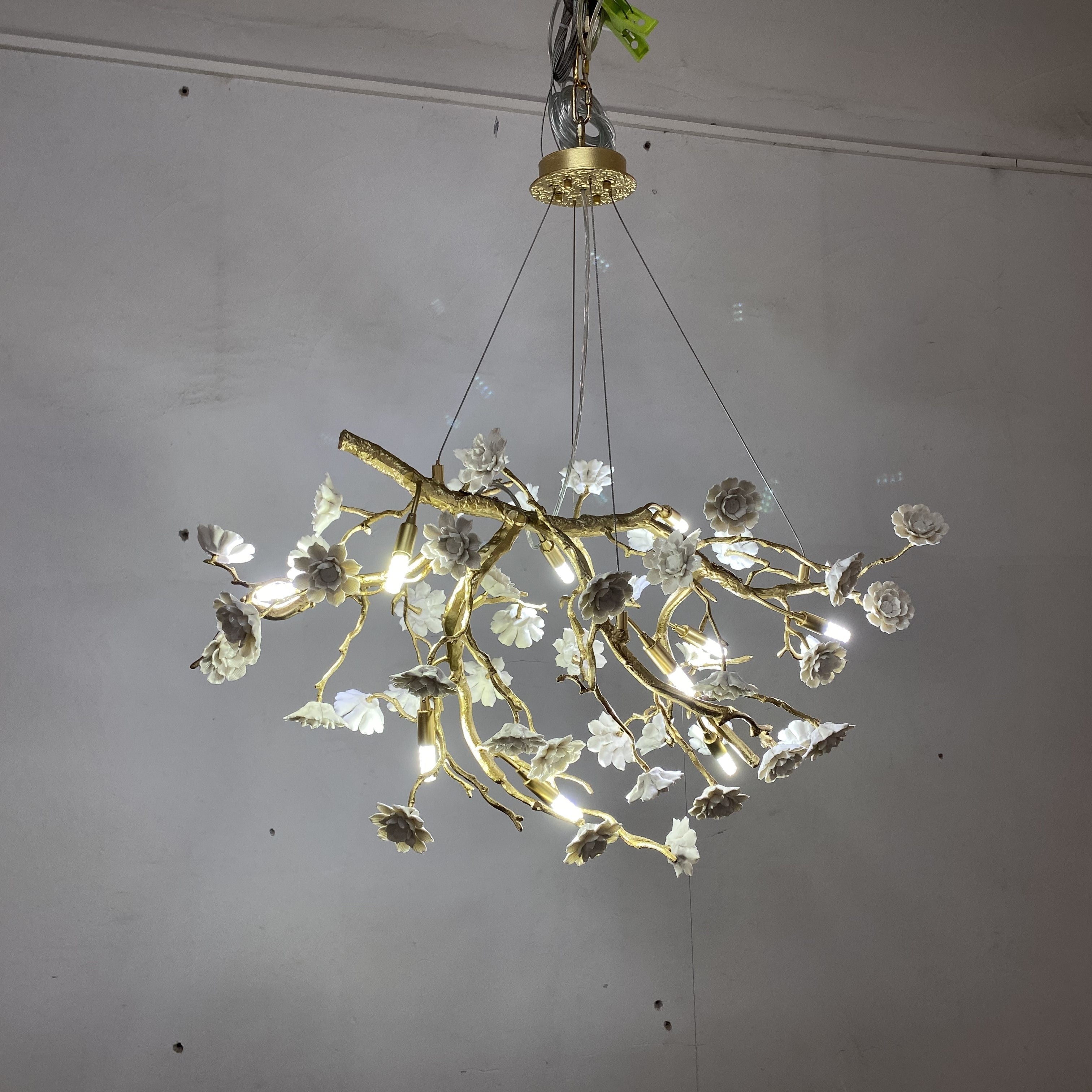 Post - Modern Art Brass and Ceramics Flower Pendant Branch Chandelier for Living/Dining Room - L49.2"*W19.7"*H21.7"Warm LightJoyfuzzy