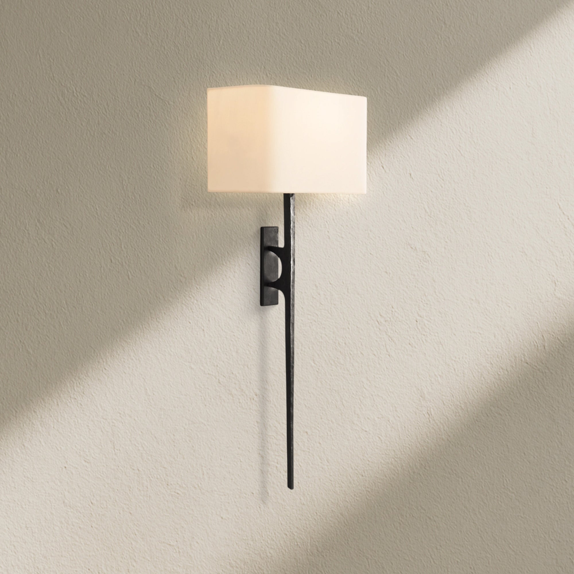 Wryfz Wall Sconce