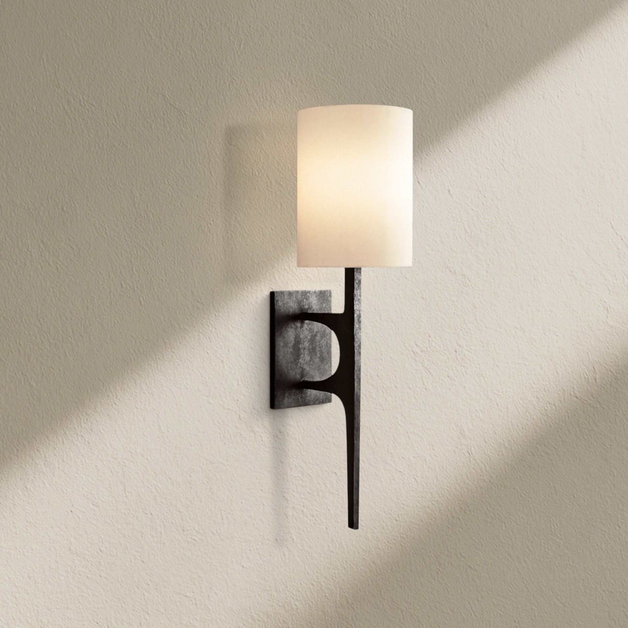 Wryfz Wall Sconce