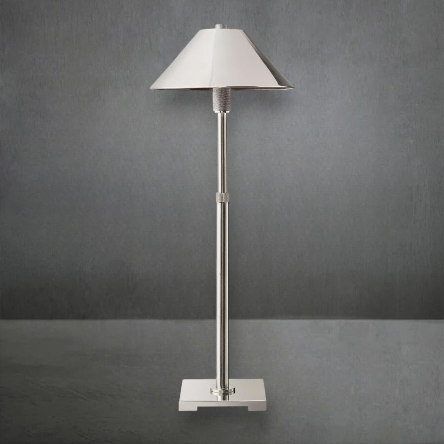 Utifz Metal Shade Table Lamp