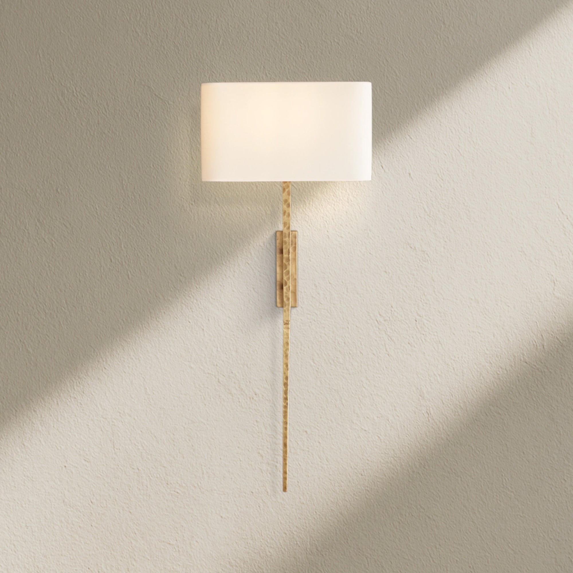 Wryfz Wall Sconce